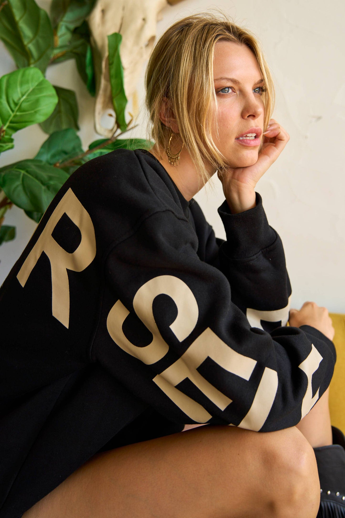Sweatshirt | Be Yourself Black | M