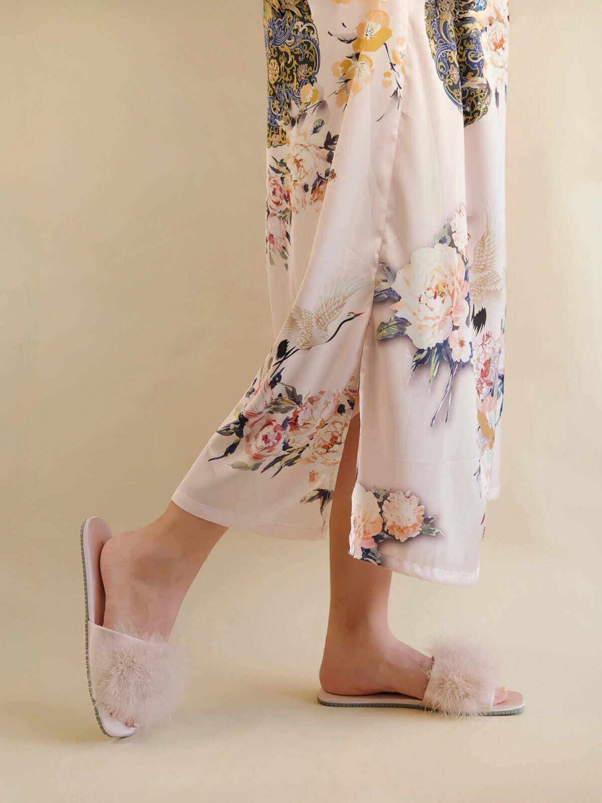 Shoe | Pink Feather Slippers | 9/10