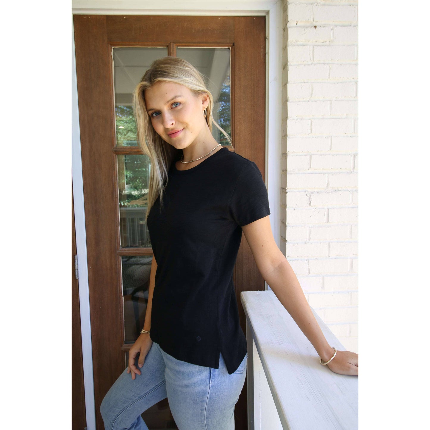 Tee | Erin Gray Black Crew | L